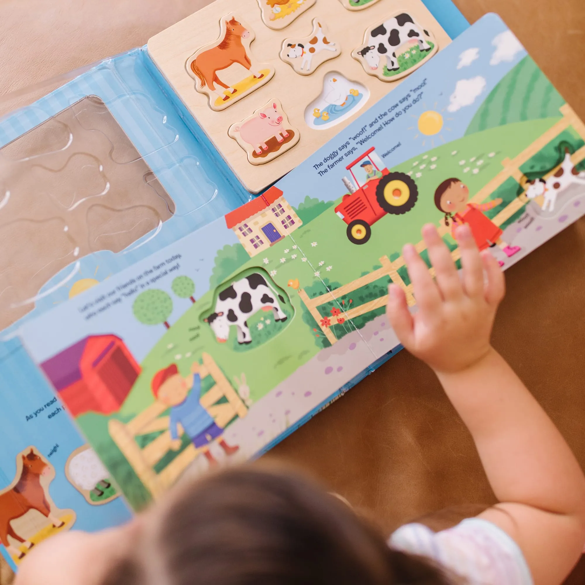 Book & Puzzle Play Set: On the Farm - 31591