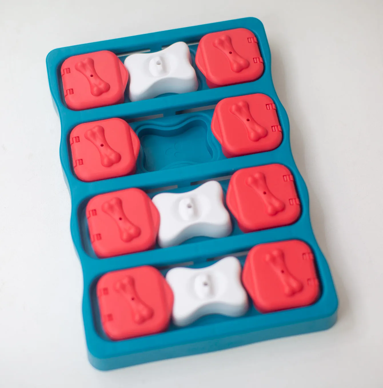 Nina Ottosson Dog Brick Puzzle